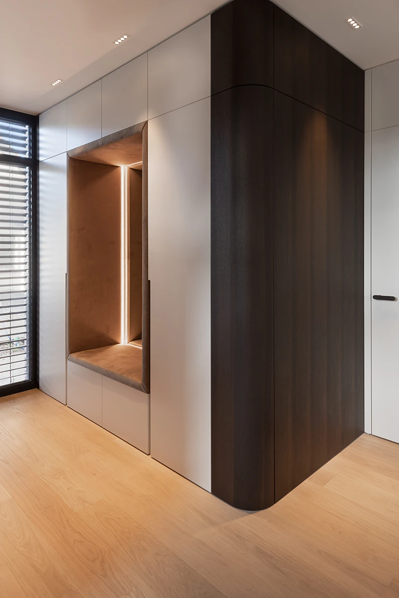 Kaluza_Projekt-JF_Schrankwand-Spiegel